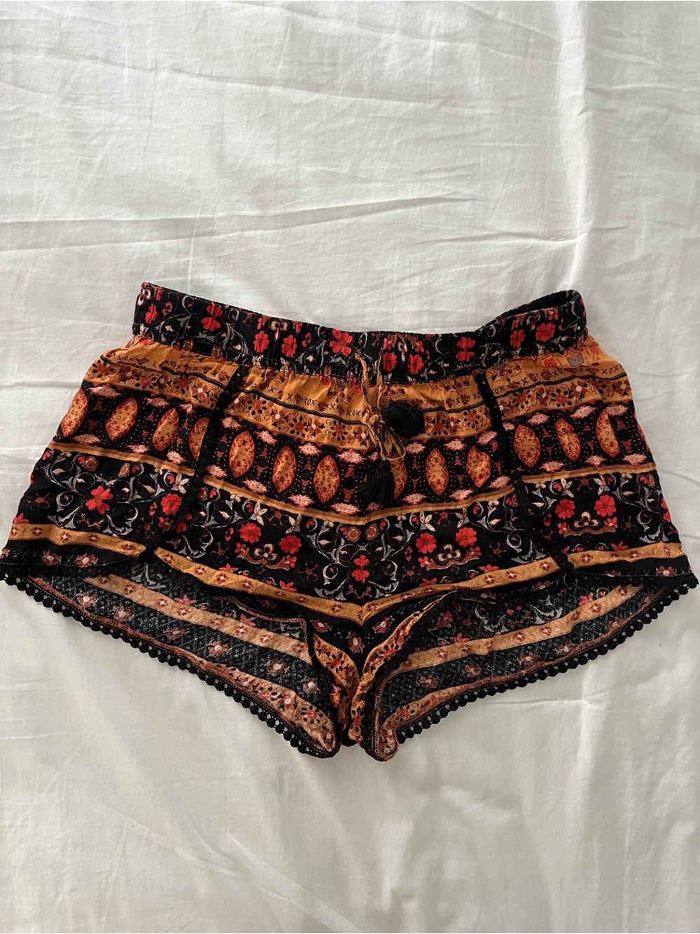 Ecote Black & Rust Floral Boho High-Waist Shorts